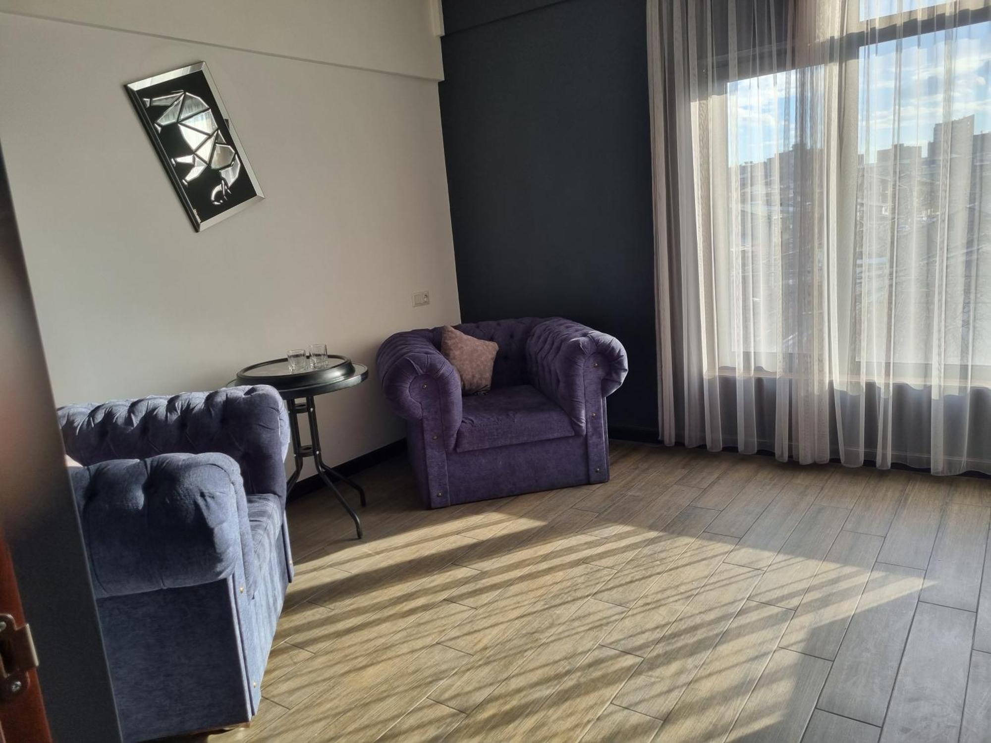 Day Inn Hotel Єреван Екстер'єр фото