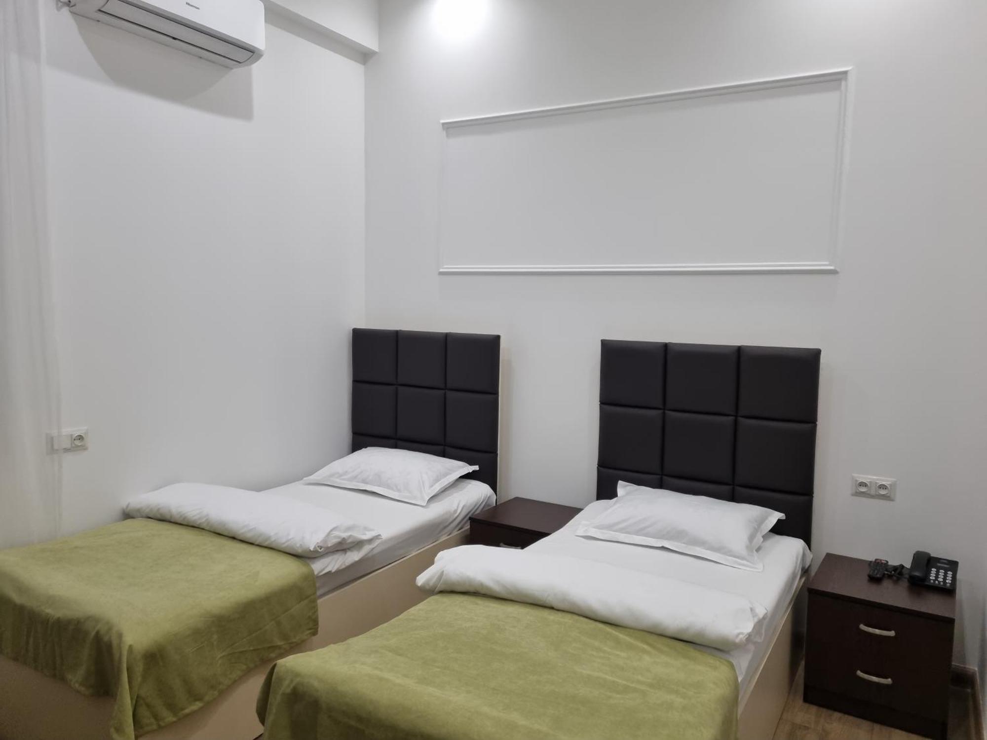 Day Inn Hotel Єреван Екстер'єр фото