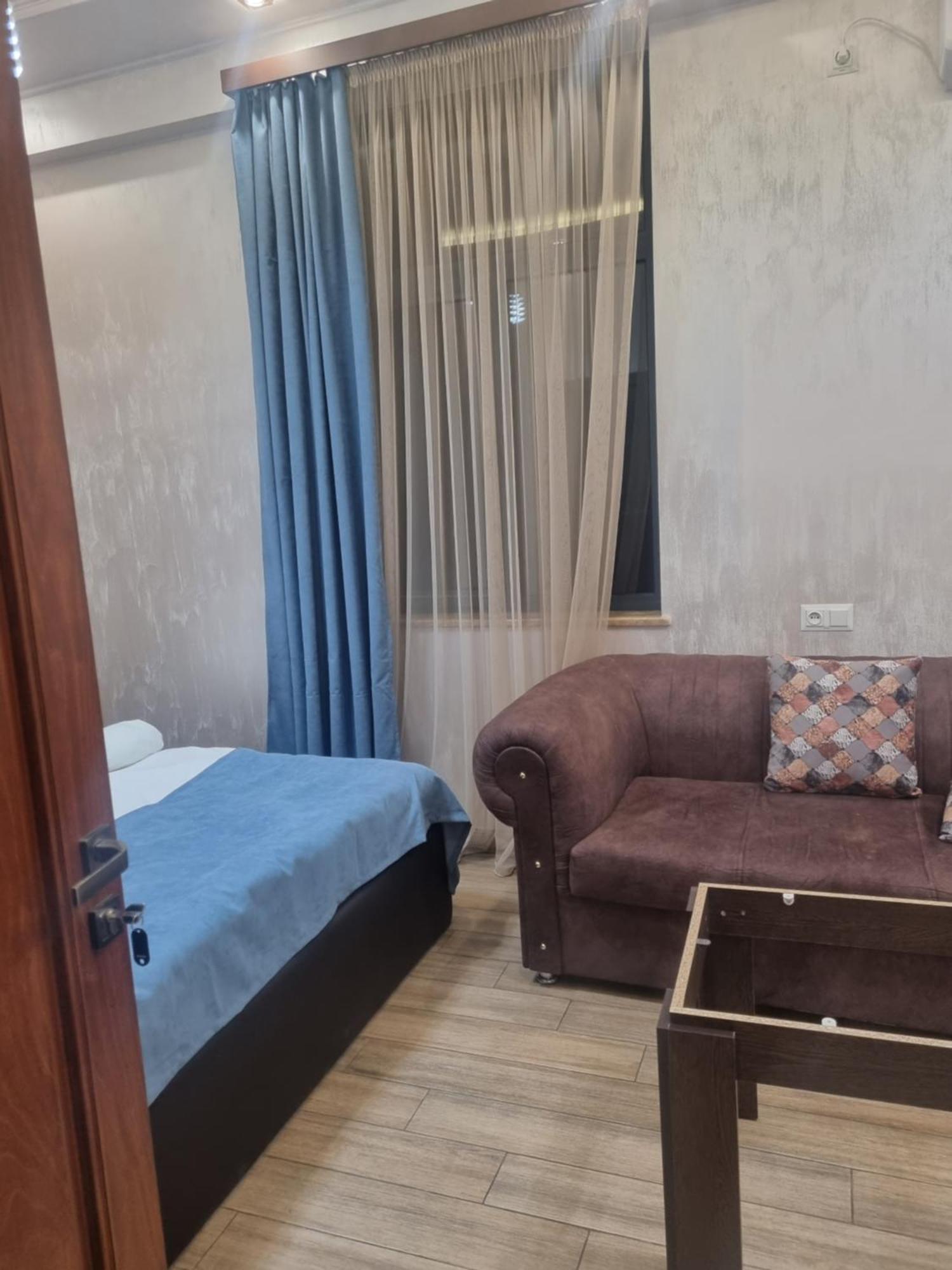 Day Inn Hotel Єреван Екстер'єр фото